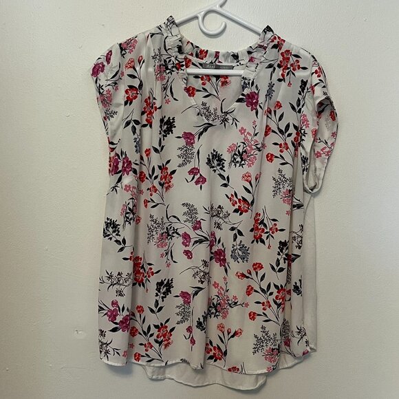Daniel Rainn Blouse White with Red & Pink Flowers Size 1X Women's - Picture 1 of 4